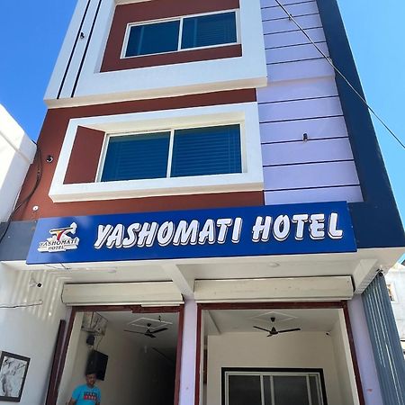 Yashomati Hotel Maheshwar Exteriör bild